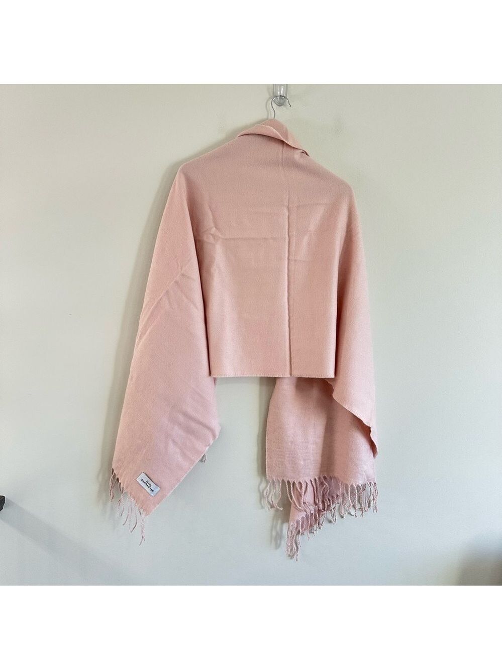Aritzia Main Character Lauren Soft Pink Scarf - Picture 4 of 9